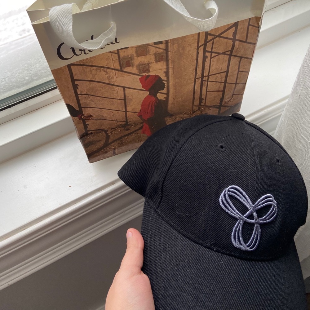 Tna hat